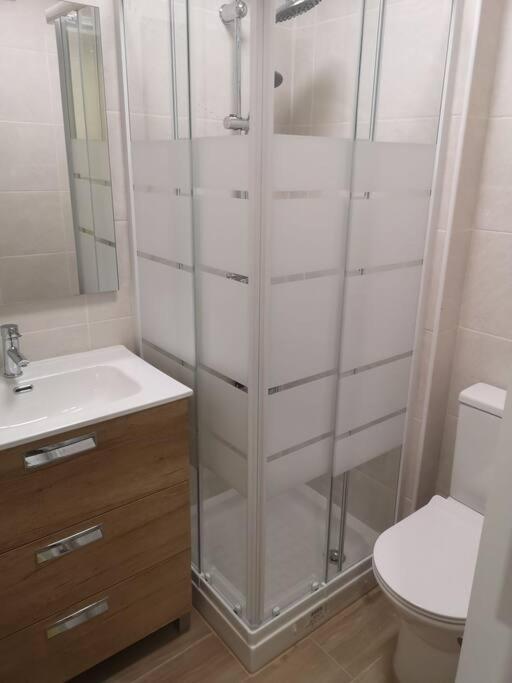 Hostal Mari En La Laguna, Alquiler Habitacion Privada En Hostal, 6 Habitaciones Cerca De La Universidad Y Aeropuerto Norte, 3 Banos Compartidos Сан-Крістобаль-де-ла-Лагуна Екстер'єр фото