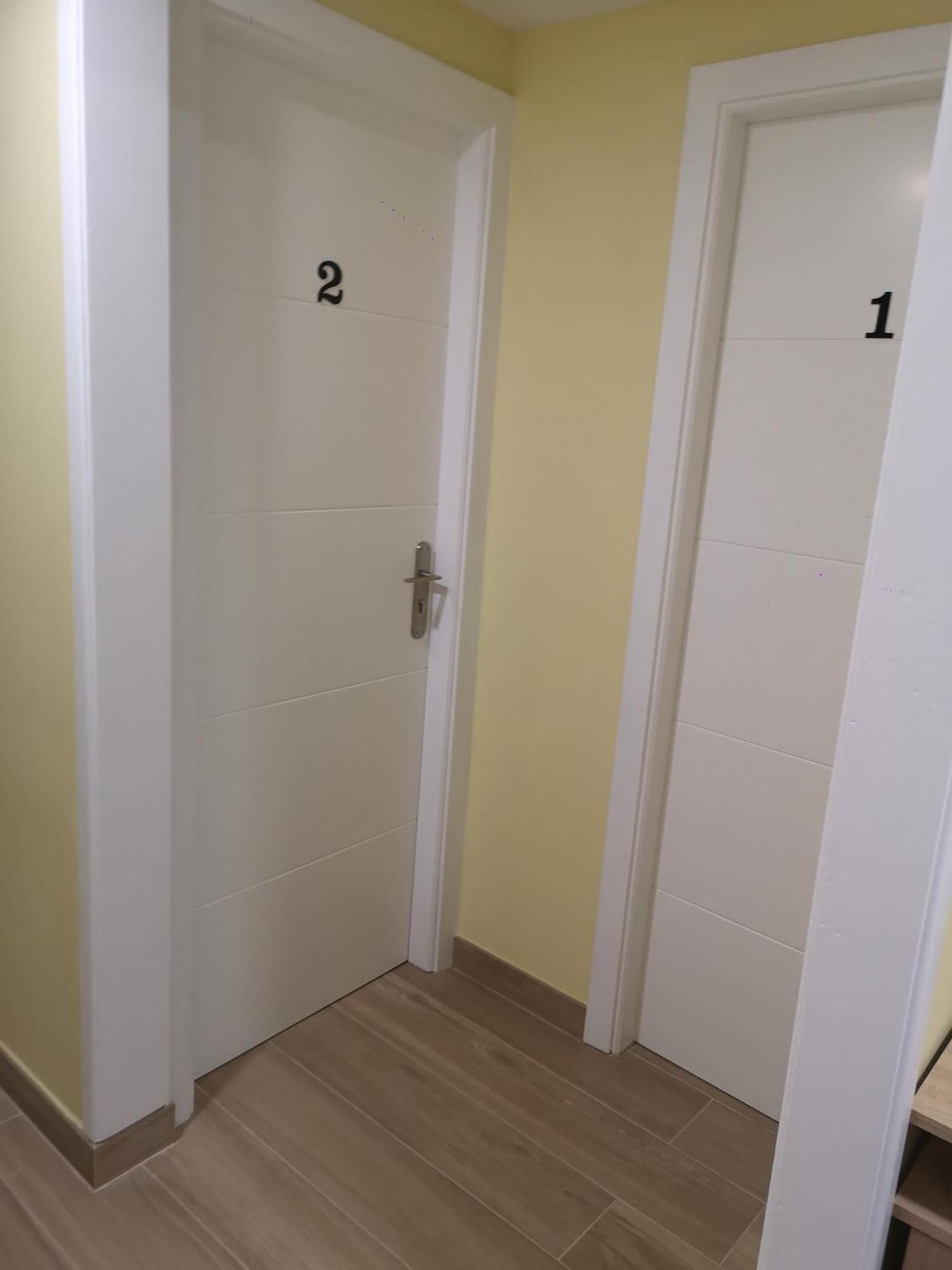 Hostal Mari En La Laguna, Alquiler Habitacion Privada En Hostal, 6 Habitaciones Cerca De La Universidad Y Aeropuerto Norte, 3 Banos Compartidos Сан-Крістобаль-де-ла-Лагуна Екстер'єр фото